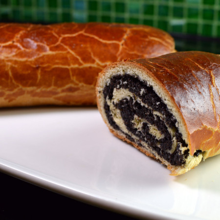 Hungarian poppy seed roll - beigli