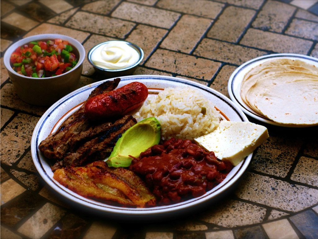 The national dish of Honduras - Plato tipico