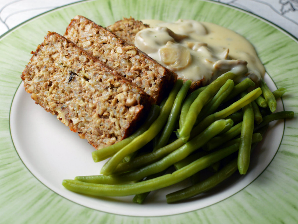 The vegetarian meatloaf - nut loaf