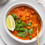 Jessica in the kitchen - Creamy Vegan Coconut Chickpea Curry