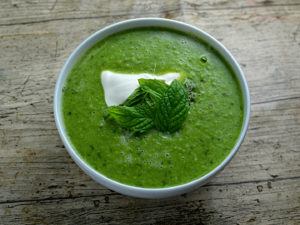 Green pea soup with mint