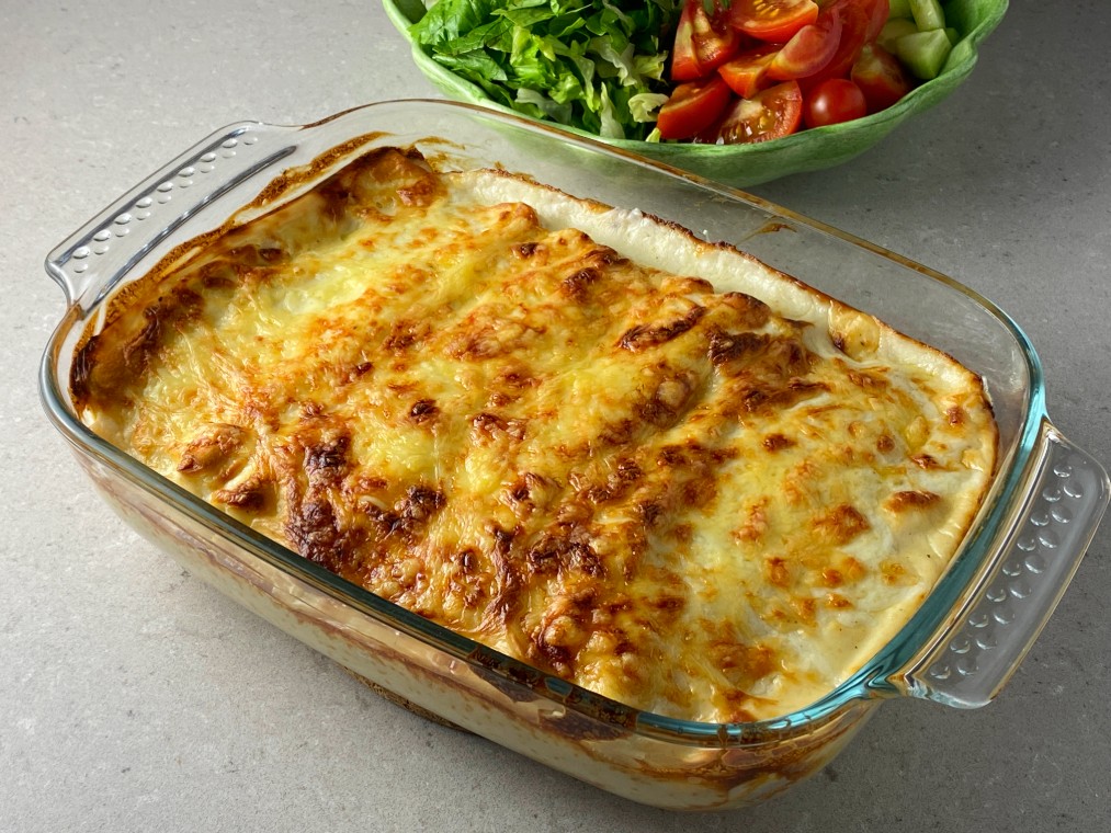 Cannelloni med köttfärssås och bechamel