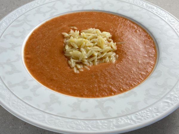 Tomatsoppa med risoni Tomatsoppa med risoni