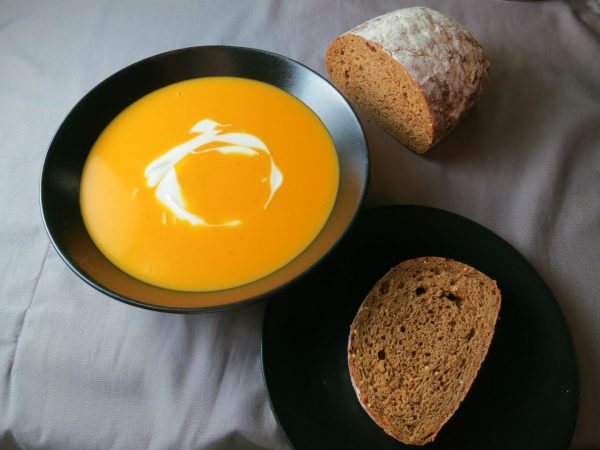 Pumpasoppa med äpple Pumpasoppa med äpple