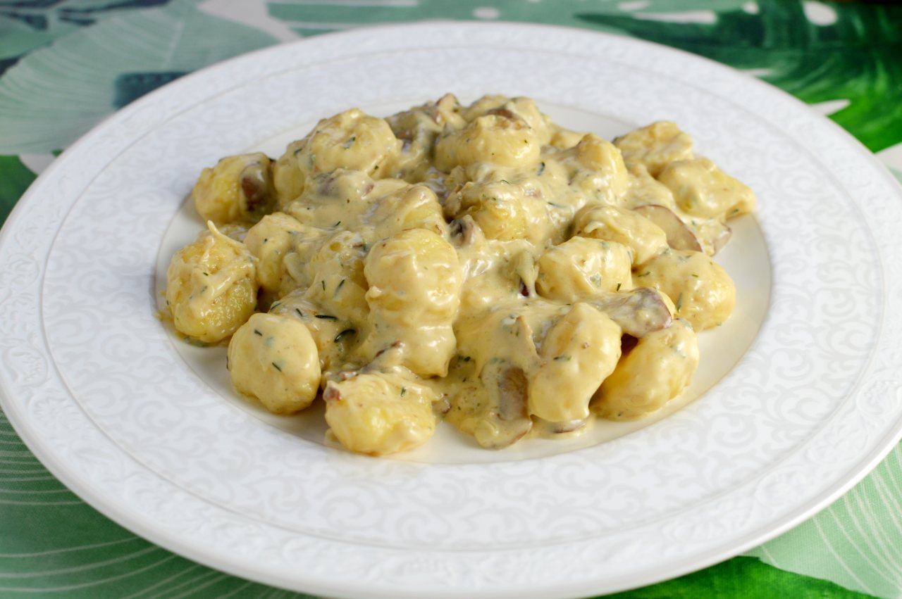 Gnocchi i ädelostsås