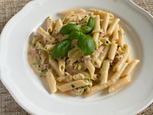 Pasta med zucchinisås