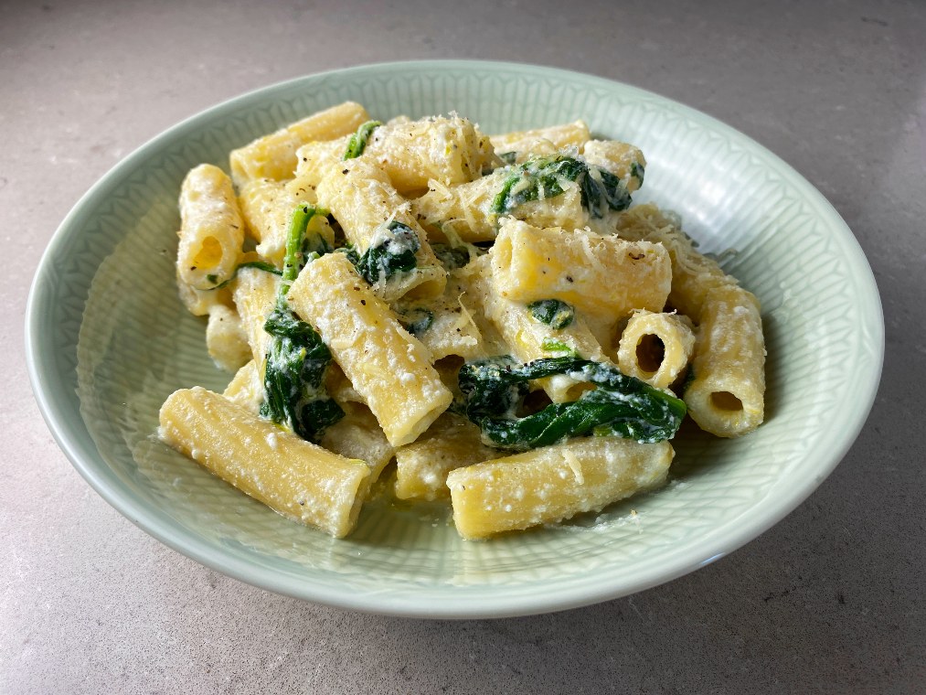 Pasta med ricotta och spenat